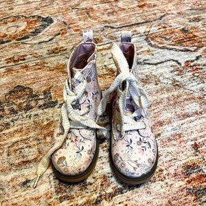 Cat&Jack Toddler girls floral boots